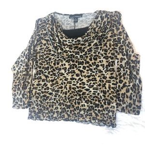 Cheetah printed top Isabella Rodriguez